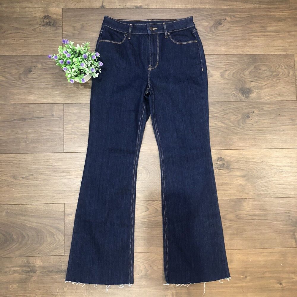 Old Navy Flare Jeans Women's 4 Regular Blue Mid Rise Frayed Hem Dark Wash - Picture 3 of 9